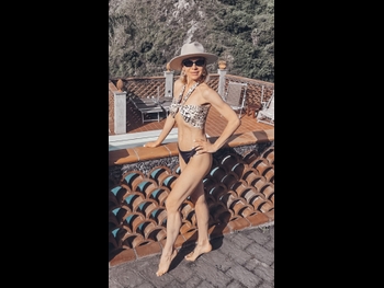  alt="Karolina Nowakowska"