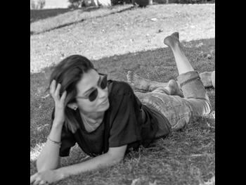  alt="Julia Dyan"