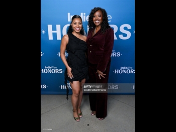  alt="Erika Alexander"