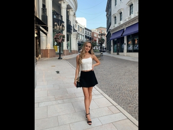  alt="Hailey Sole"