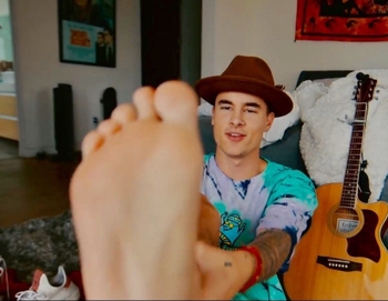 Kian Lawley