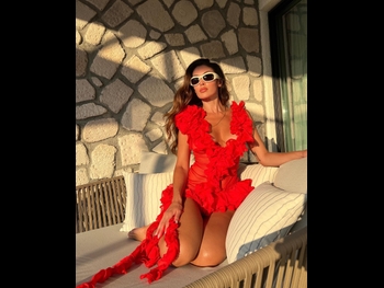  alt="Nora Istrefi"