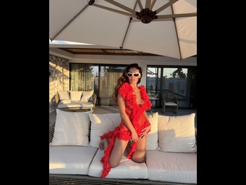  alt="Nora Istrefi"