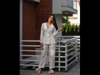  alt="Nora Istrefi"