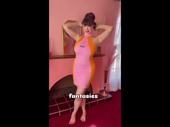  alt="Claire Sinclair"