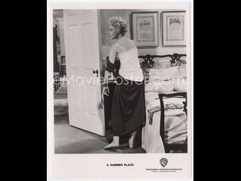  alt="Sandra Dee"
