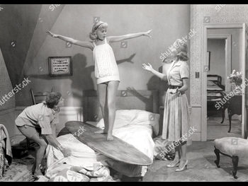  alt="Sandra Dee"