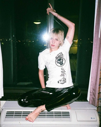 MØ