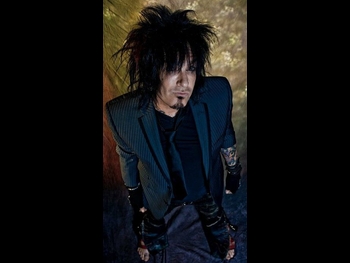  alt="Nikki Sixx"