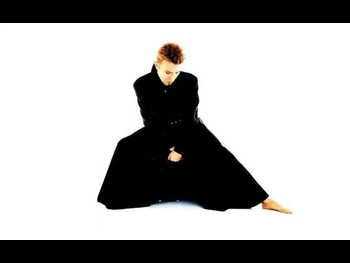  alt="David Bowie"