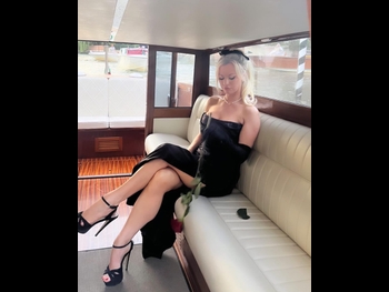  alt="Christine Mulhern"