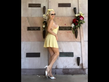  alt="Christine Mulhern"