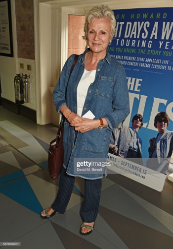 Julie Walters (I)