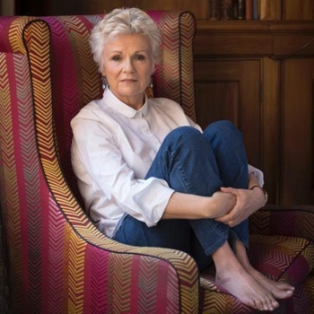 Julie Walters (I)