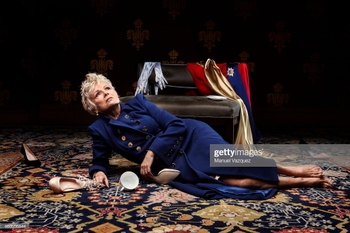 Julie Walters (I)