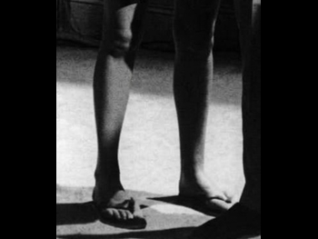  alt="Anneke Wills"