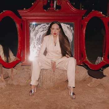 Allie X