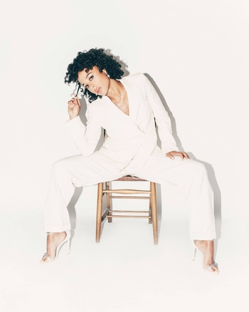 Nina Toussaint-White