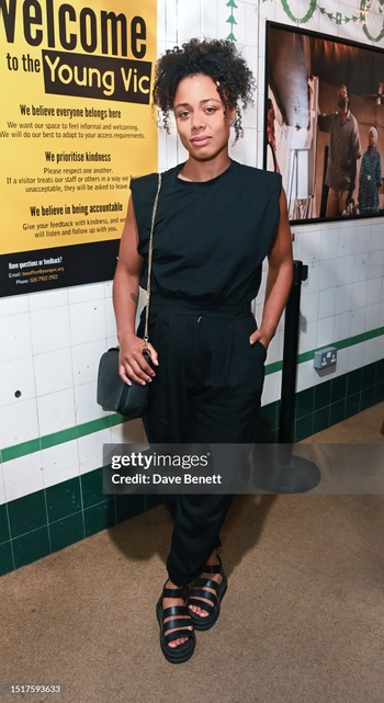 Nina Toussaint-White