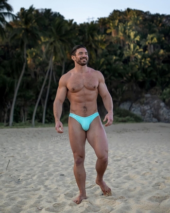 Steve Grand