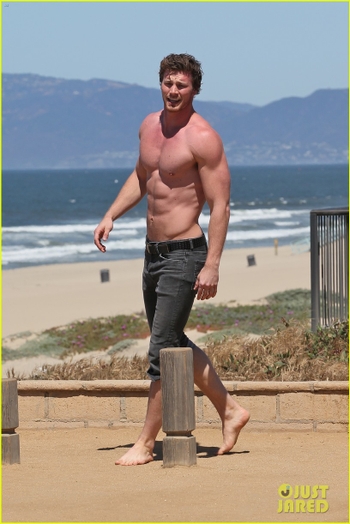 Derek Theler