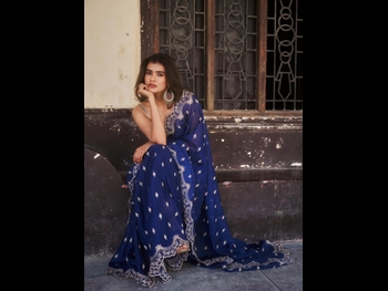  alt="Hebah Patel"