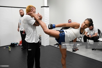 Cynthia Calvillo