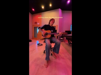  alt="Keith Urban"