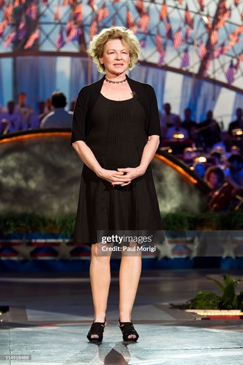 Dianne Wiest