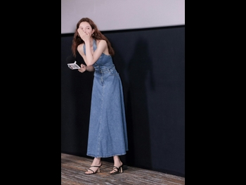  alt="Elane Zhong"