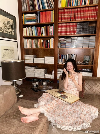 Elane Zhong