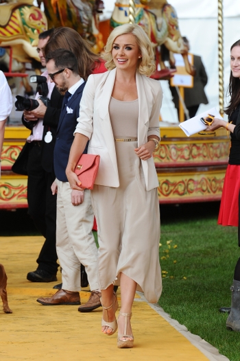 Katherine Jenkins (I)