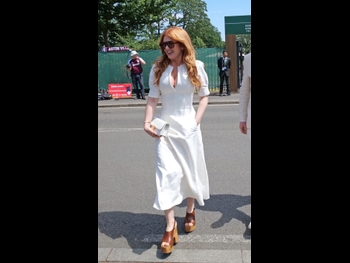  alt="Isla Fisher"