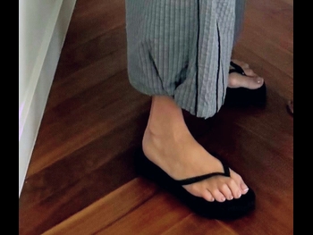  alt="Anne Zivi"