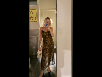  alt="Anne Zivi"