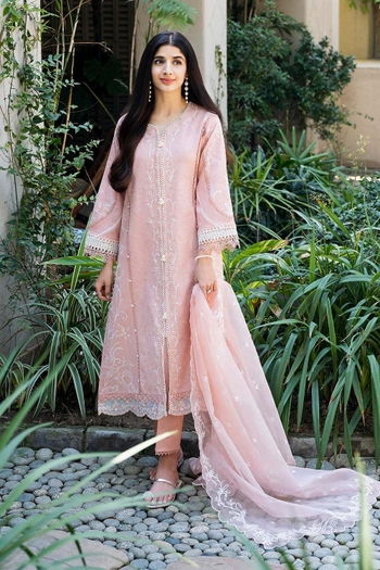 Mawra Hocane