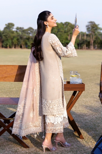 Mawra Hocane