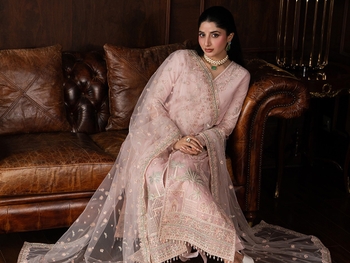 Mawra Hocane
