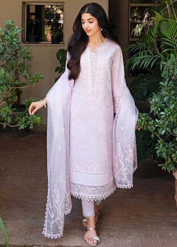 Mawra Hocane