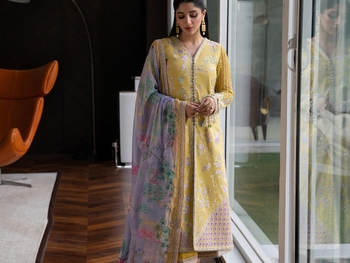 Mawra Hocane