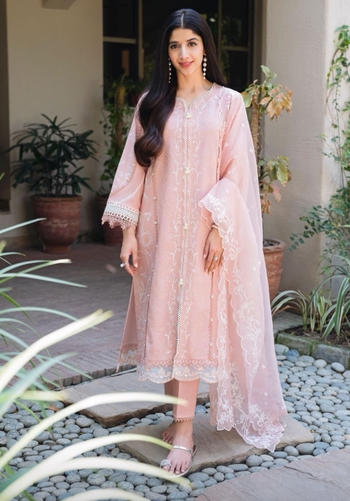 Mawra Hocane