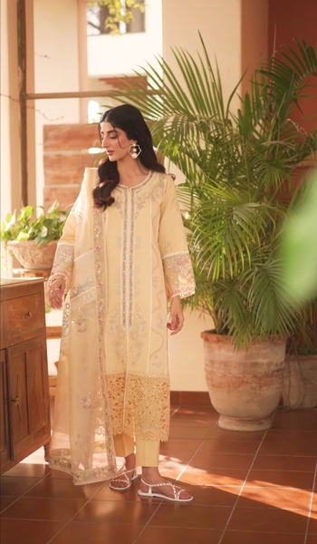 Mawra Hocane