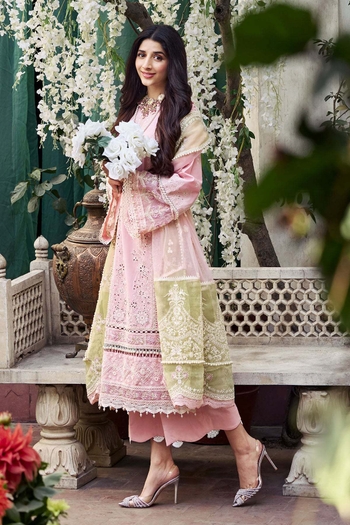 Mawra Hocane