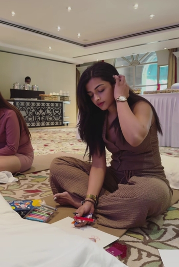 Ashna Zaveri