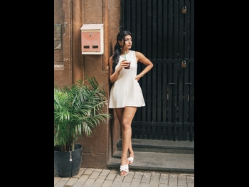  alt="Ashna Zaveri"