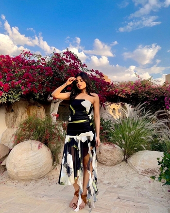 Ashna Zaveri
