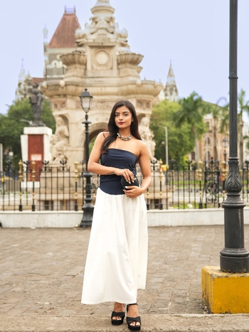 Ashna Zaveri