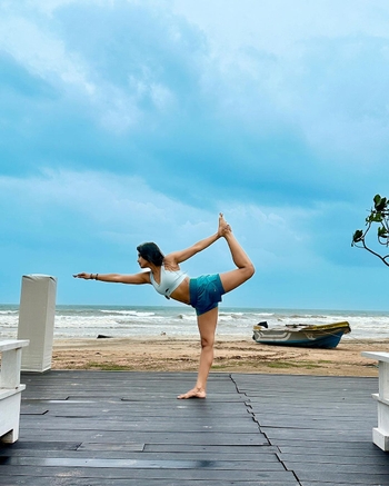 Ashna Zaveri