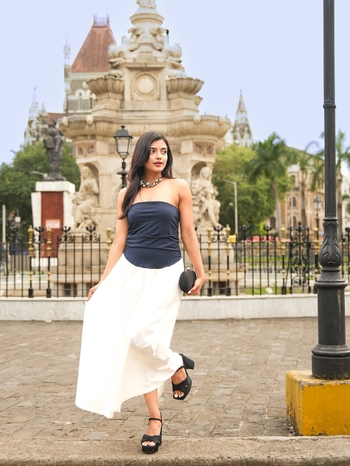 Ashna Zaveri