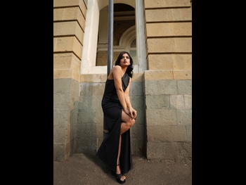  alt="Ashna Zaveri"